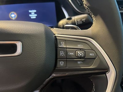 2023 Jeep Grand Cherokee Laredo