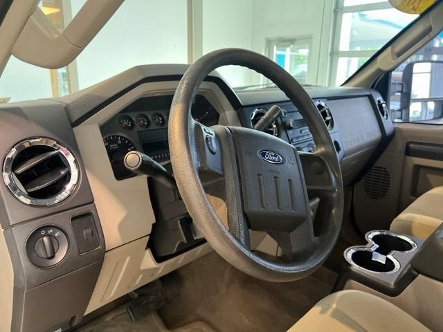 2008 Ford Super Duty F-350 SRW XL