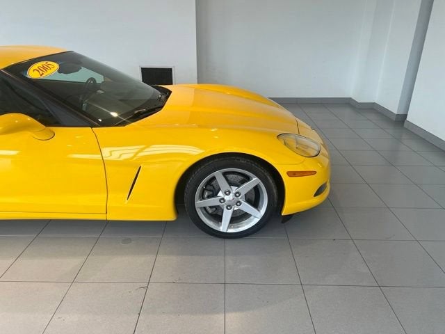 2005 Chevrolet Corvette Base