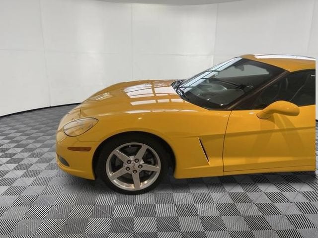 2005 Chevrolet Corvette Base