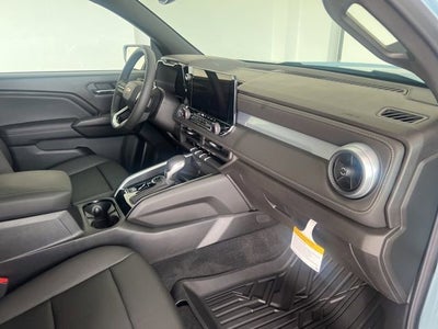 2025 Chevrolet Colorado WT/LT