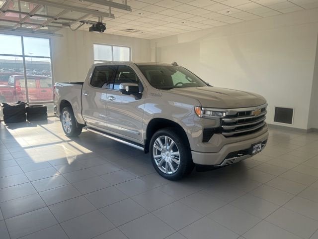 2026 Chevrolet Silverado 1500 High Country 4X4 Crew Cab Short Box's photo