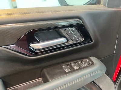 2025 GMC Yukon XL AT4