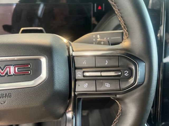 2025 GMC Yukon XL AT4