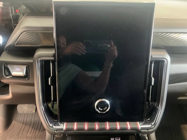 2025 GMC Yukon XL AT4