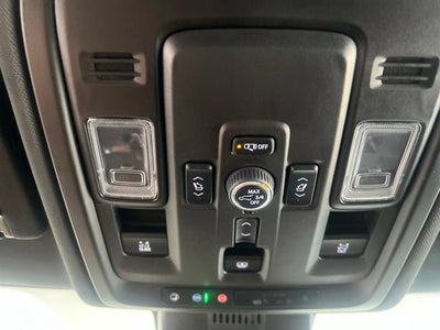 2025 GMC Yukon XL AT4
