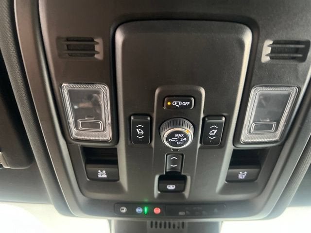 2025 GMC Yukon XL AT4