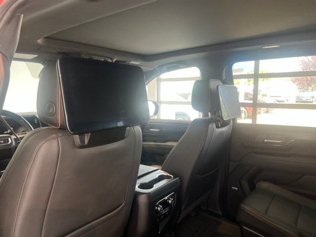2025 GMC Yukon XL AT4