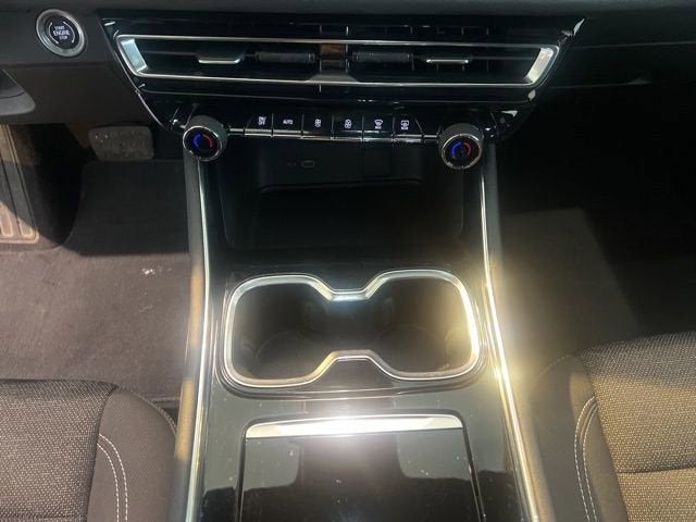 2024 Chevrolet Traverse LS