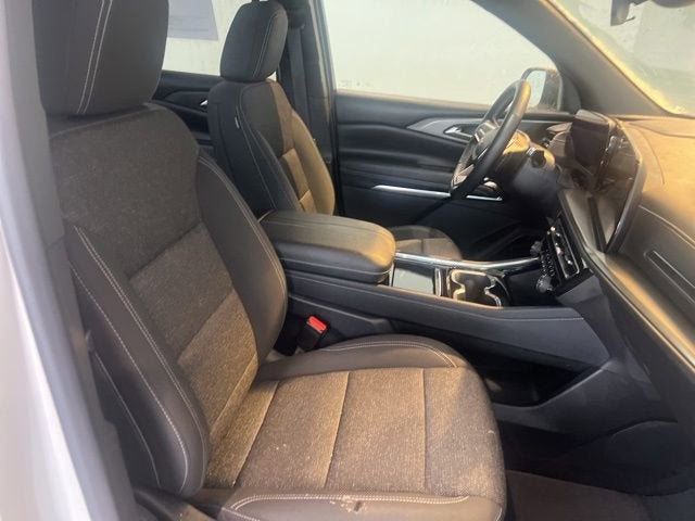 2024 Chevrolet Traverse LS