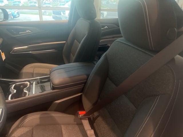 2024 Chevrolet Traverse LS