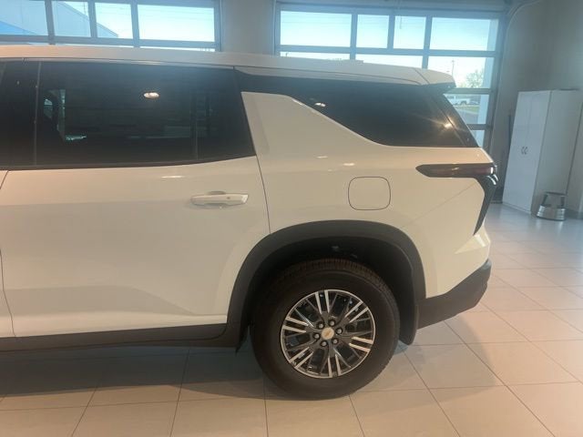 2024 Chevrolet Traverse LS