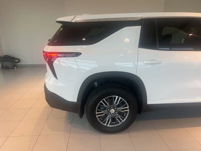 2024 Chevrolet Traverse LS