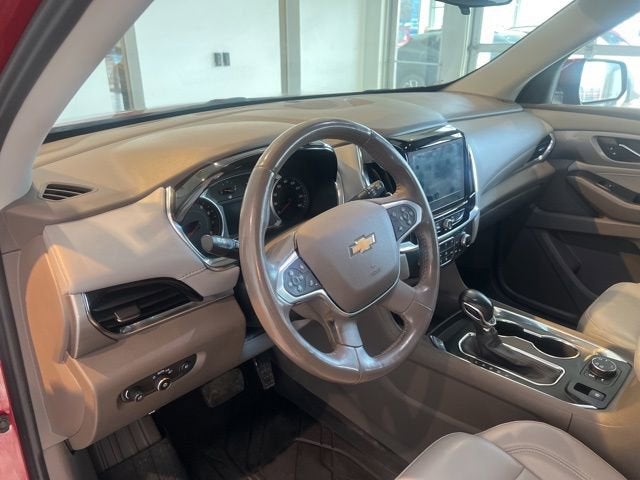 2021 Chevrolet Traverse LT Leather