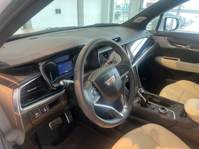 2025 Cadillac XT6 Sport