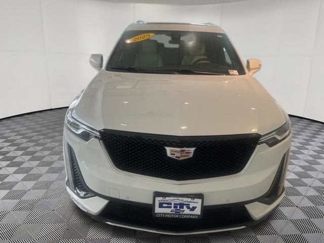 2025 Cadillac XT6 Sport