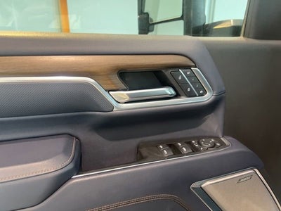 2025 Chevrolet Silverado 3500 HD High Country
