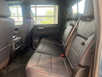 2025 Chevrolet Silverado 3500 HD High Country