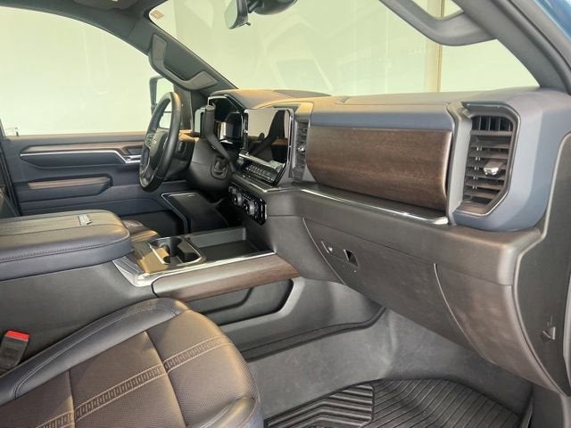 2025 Chevrolet Silverado 3500 HD High Country