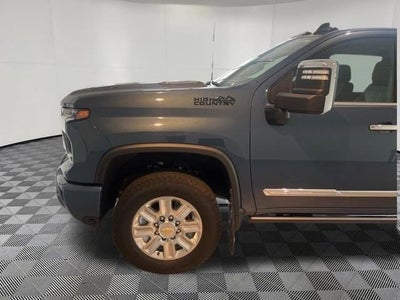 2025 Chevrolet Silverado 3500 HD High Country