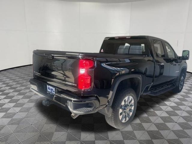 2024 Chevrolet Silverado 2500HD Custom - Photo 9