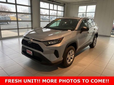 2022 Toyota RAV4 LE