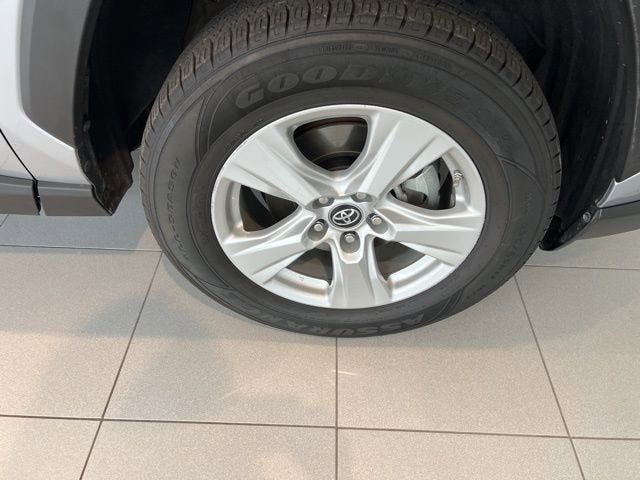 2020 Toyota RAV4 Hybrid LE