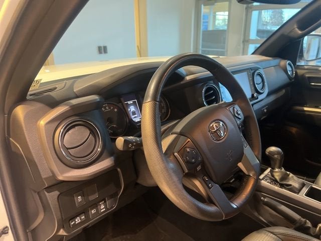 2022 Toyota Tacoma 4WD SR5