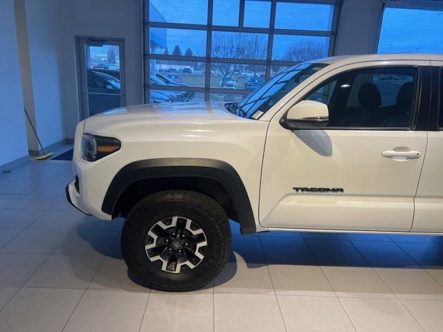 2022 Toyota Tacoma 4WD SR5