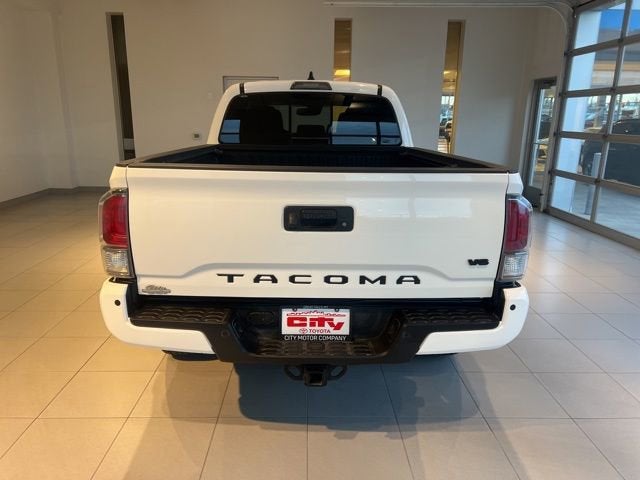 2022 Toyota Tacoma 4WD SR5