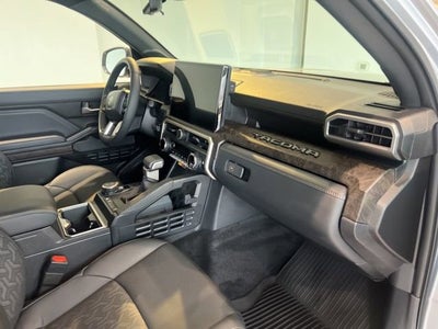 2024 Toyota Tacoma 4WD SR5