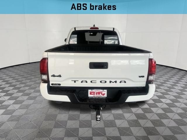 2022 Toyota Tacoma SR5 - Photo 9