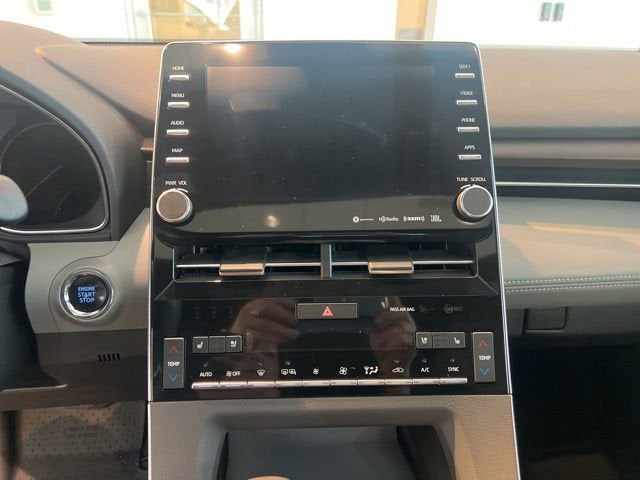 2019 Toyota Avalon XLE