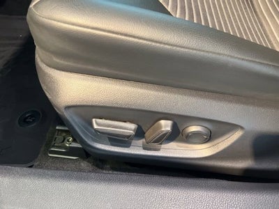 2023 Toyota Camry Hybrid SE