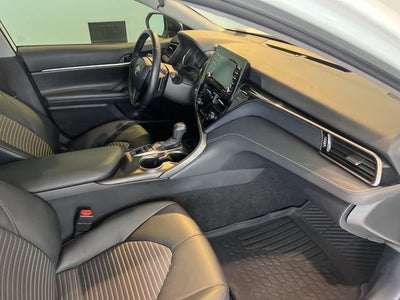 2023 Toyota Camry Hybrid SE