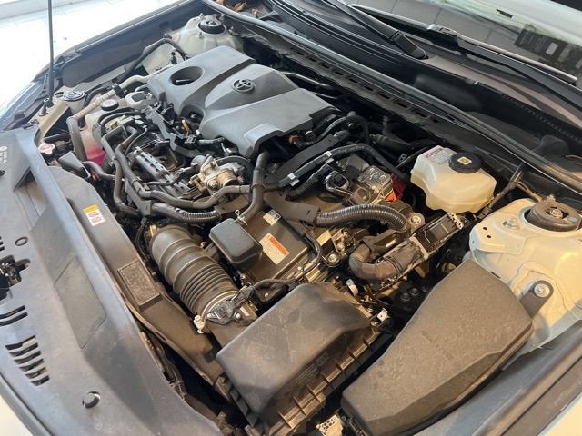 2023 Toyota Camry Hybrid SE