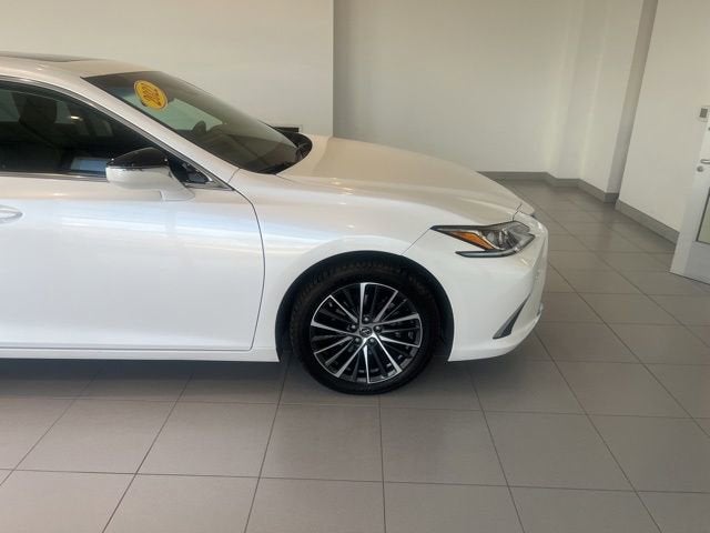 2022 Lexus ES ES 300h