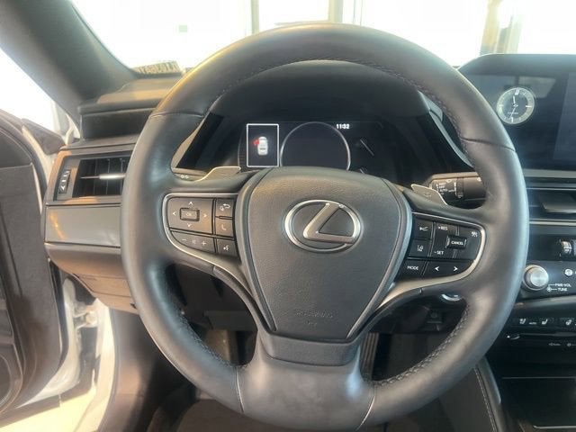2022 Lexus ES ES 300h