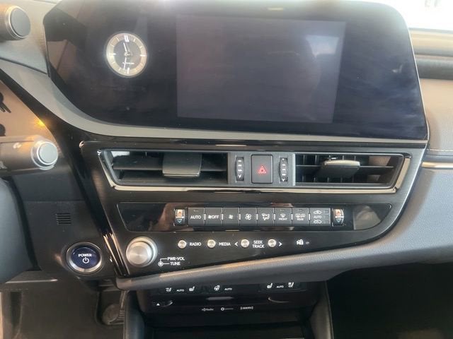 2022 Lexus ES ES 300h