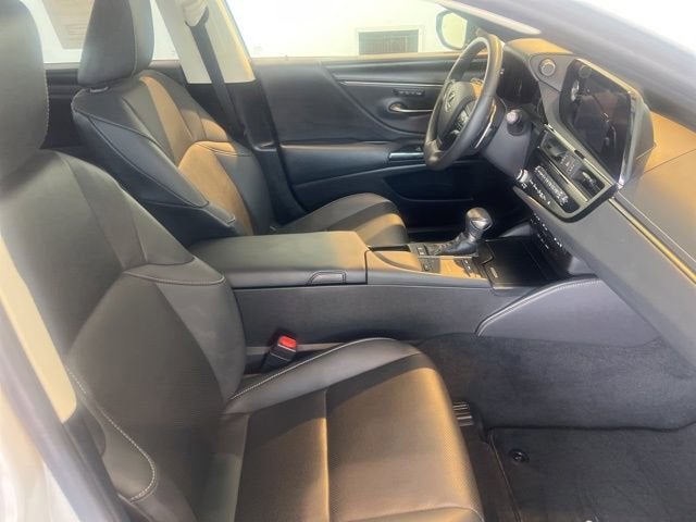 2022 Lexus ES ES 300h