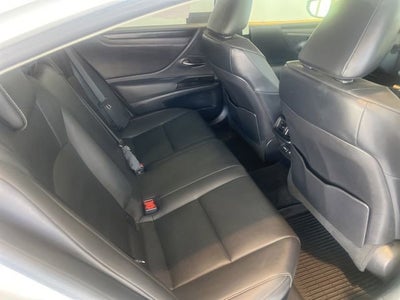 2022 Lexus ES ES 300h