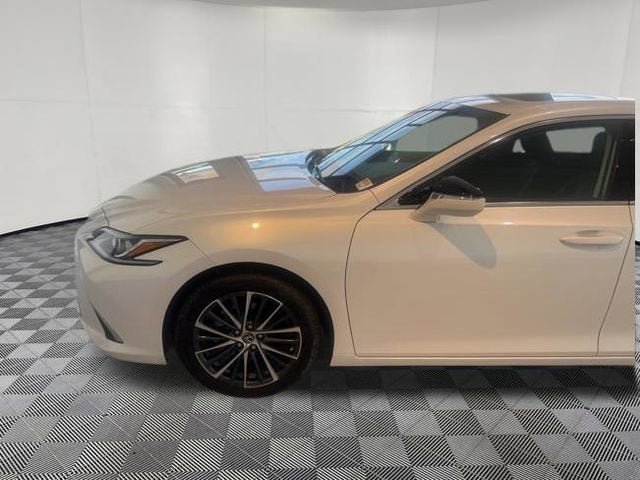 2022 Lexus ES ES 300h