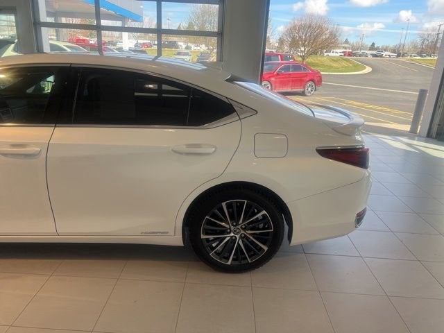 2022 Lexus ES ES 300h