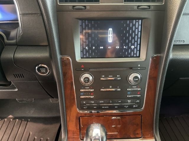 2017 Lincoln Navigator Select