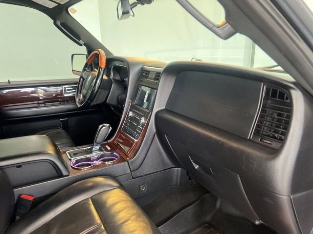 2017 Lincoln Navigator Select