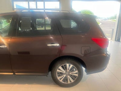 2019 Nissan Pathfinder SL