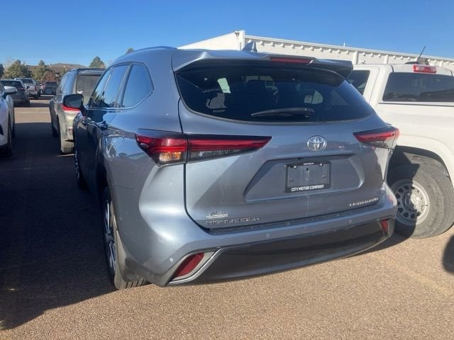 2022 Toyota Highlander Limited