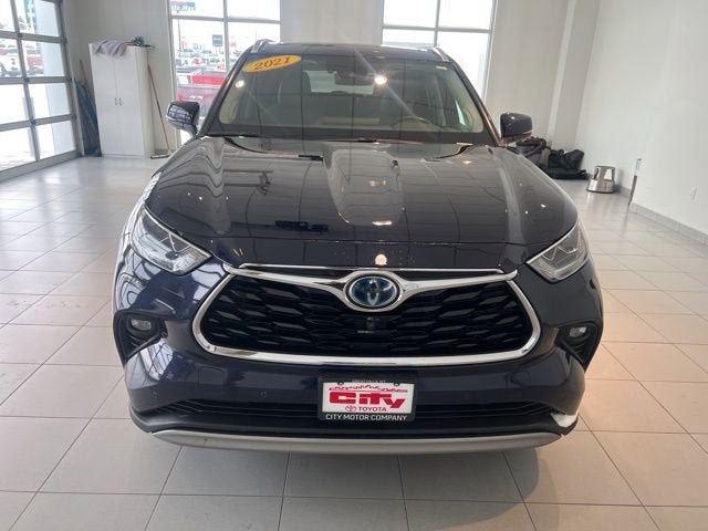 2021 Toyota Highlander Hybrid Platinum