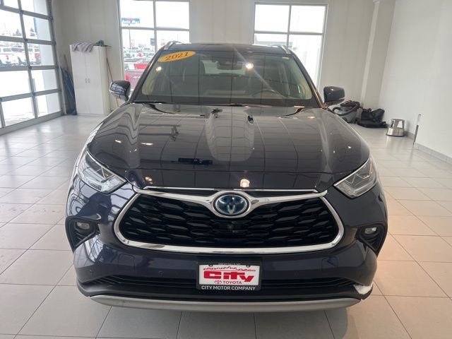 2021 Toyota Highlander Hybrid Platinum