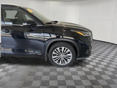 2021 Toyota Highlander Hybrid Platinum